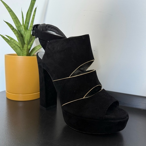 Stuart Weitzman black suede Slits platform heel sandals - size 8 - Picture 7 of 8